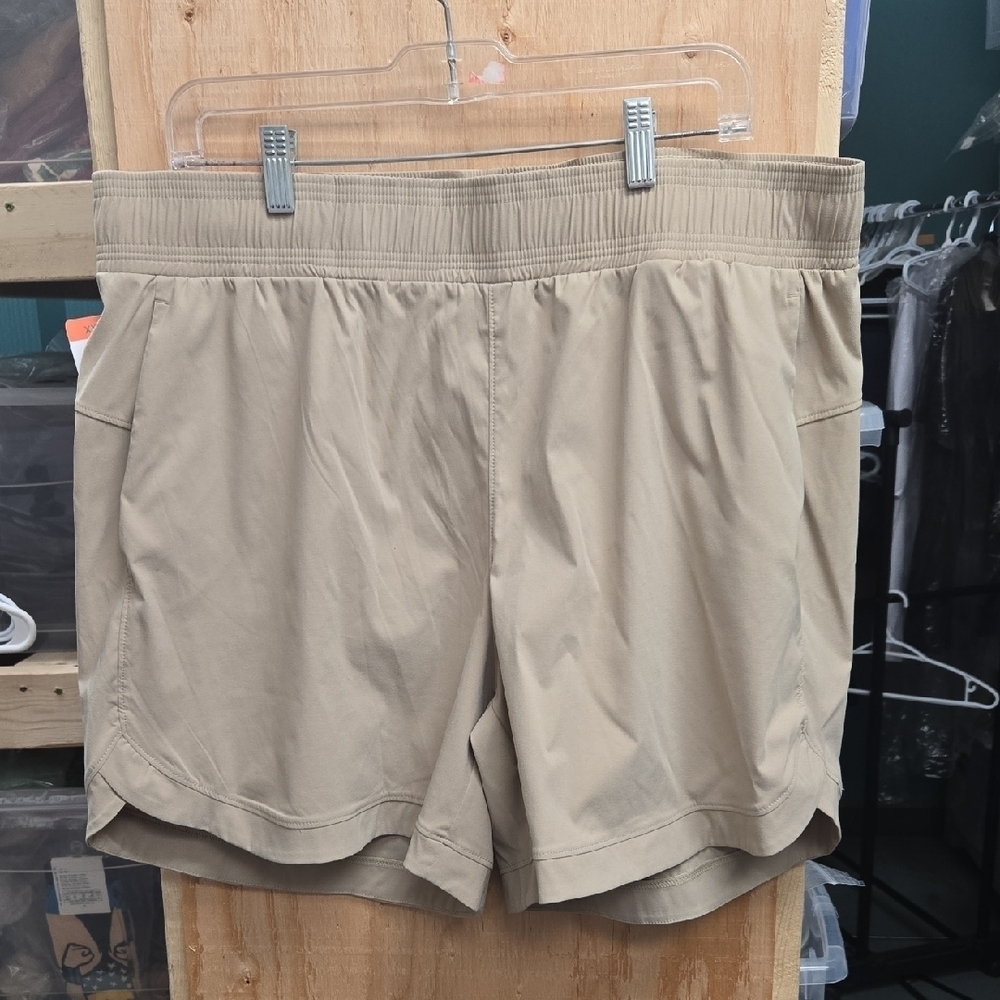 Tuff Athletics Size XXL Beige High Waisted Active Shorts